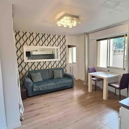 Mozart 10 Min Walk From Palais Des Festivals. Parking * Cannes